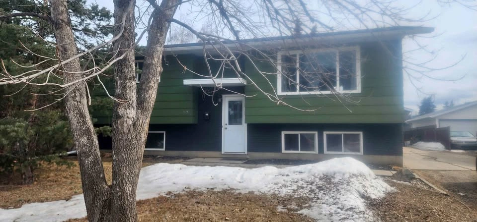 2 Beds 1 Bath - House