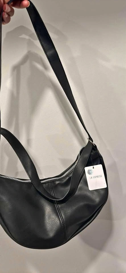 Hand bag