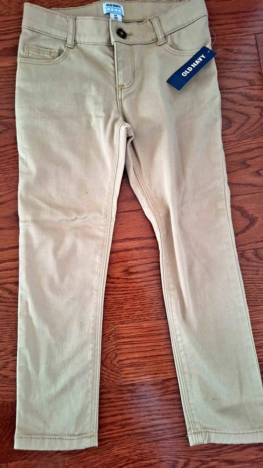 Little girl (toddler) jean.