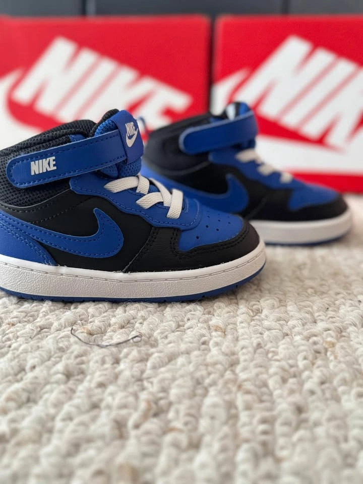 NIKE - Court Borough Mid 2 Velcro Shoes - Size 7C - photo 2