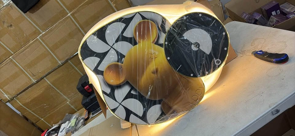 LED Wall Clock - photo 2