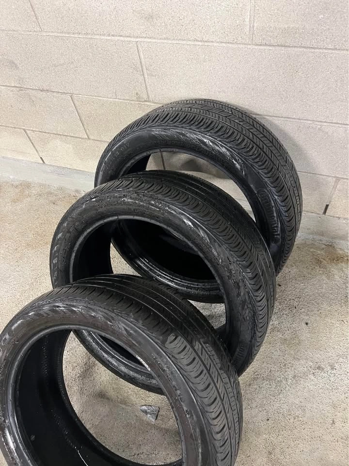 225/45R18 Continental All Season Tires (Set of 3) - photo 4