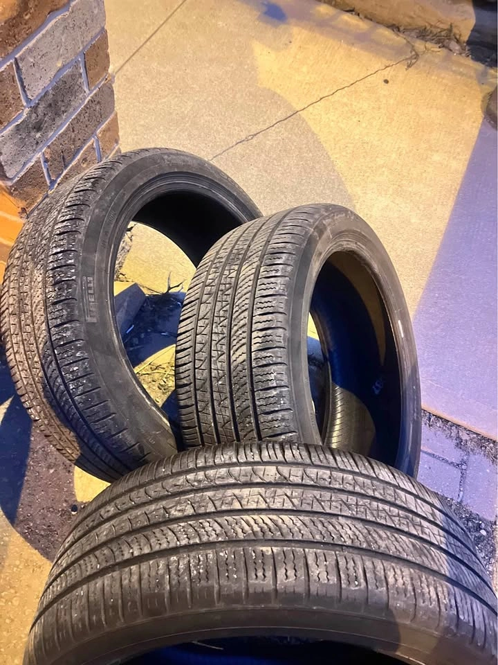225/45R19 ALL SEASON tires Pirelli (3pcs)