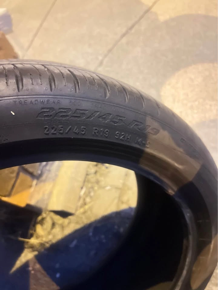 225/45R19 ALL SEASON tires Pirelli (3pcs) - photo 4
