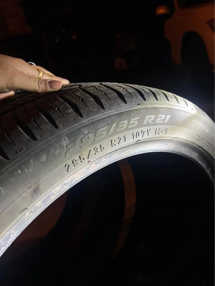 295/35R21 Pirelli All Season Tires (Set of 2) - photo 3