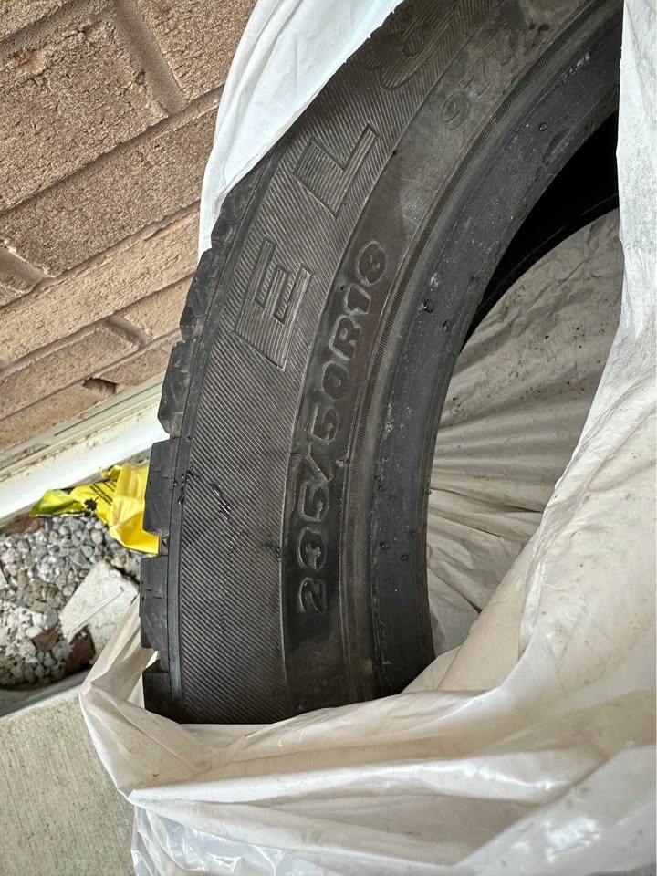 Tire for Sale – 235/45R18 - photo 2