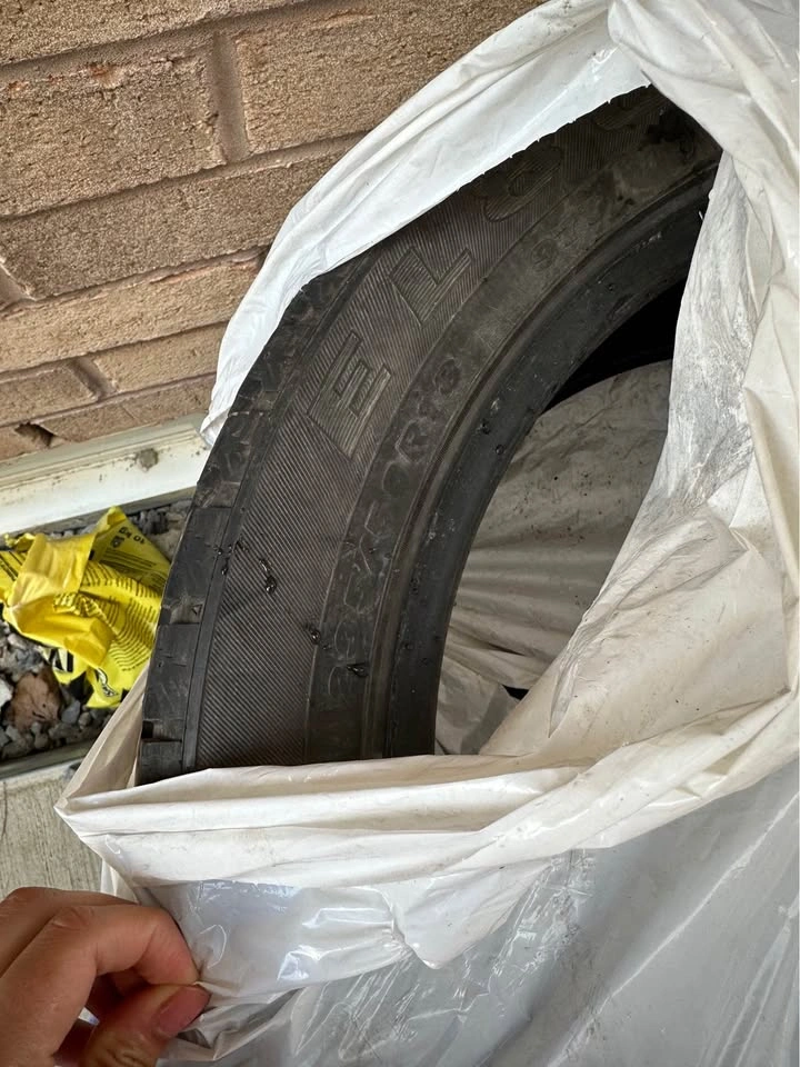 Tire for Sale – 235/45R18 - photo 3