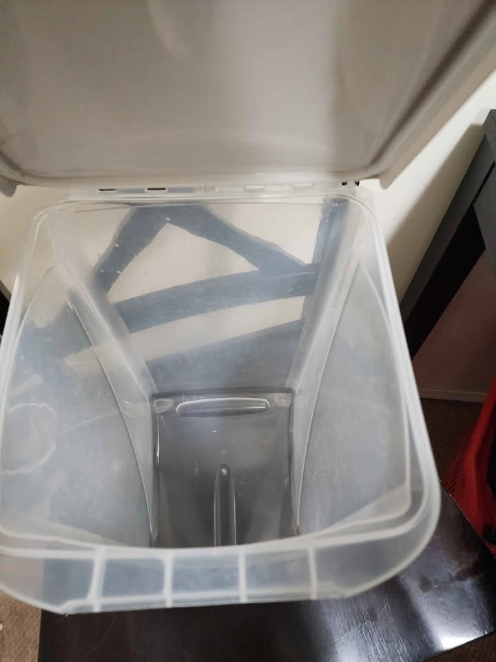 Van Ness 10 lb Pet Food Container - photo 3