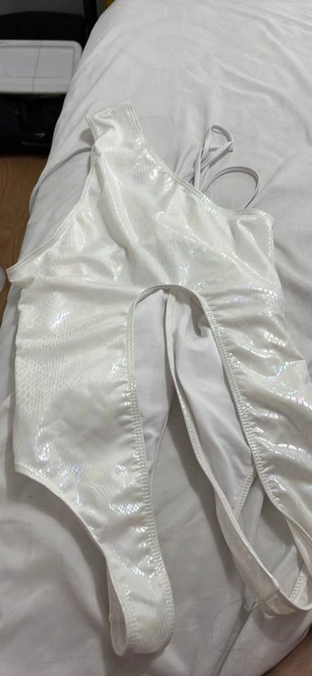 White Iridescent Snakeskin One-Piece Swimsuit M - photo 5