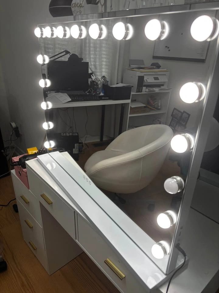 Large Vanity Lighted Mirror with 18 LED Bulbs - photo 2