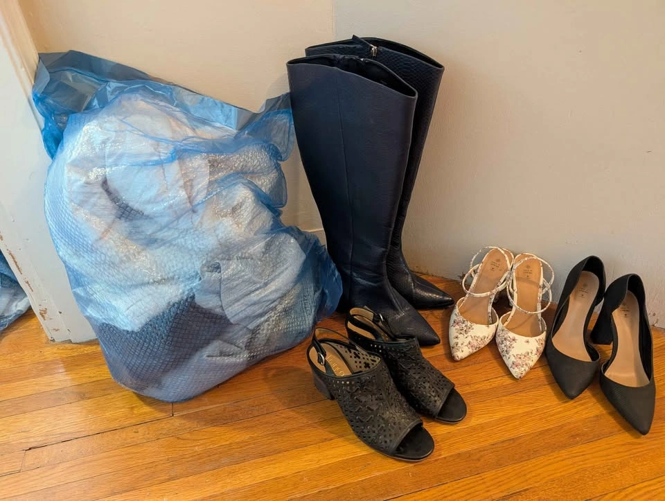 WOMENS CLOSET CLEANOUT - photo 2