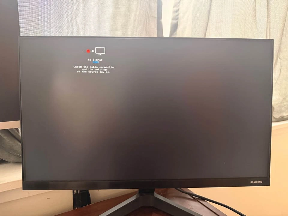 MOVING SALE – Samsung 22” Monitor - photo 5