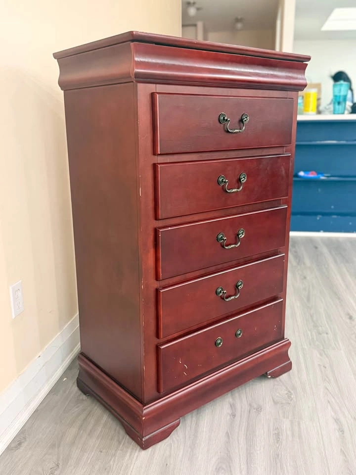 MOVING SALE – 5+1 Drawer Wood Dresser Chest - photo 2