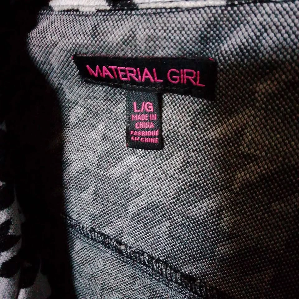 Material Girl Black and Grey Cropped Jacket 🌱 - photo 3