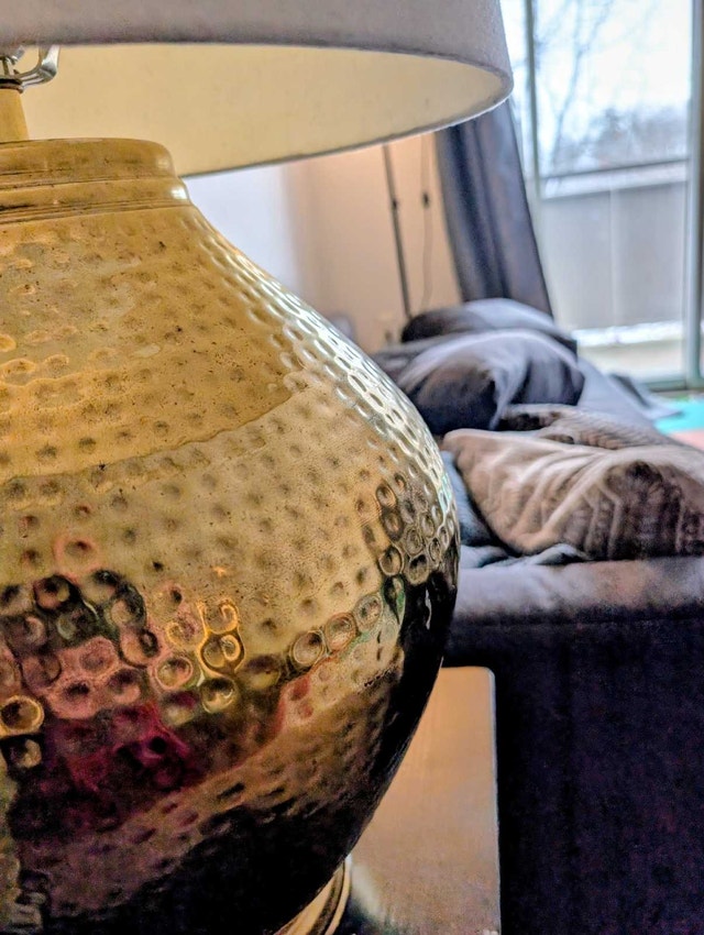 Gold Hammered Table Lamp - photo 5