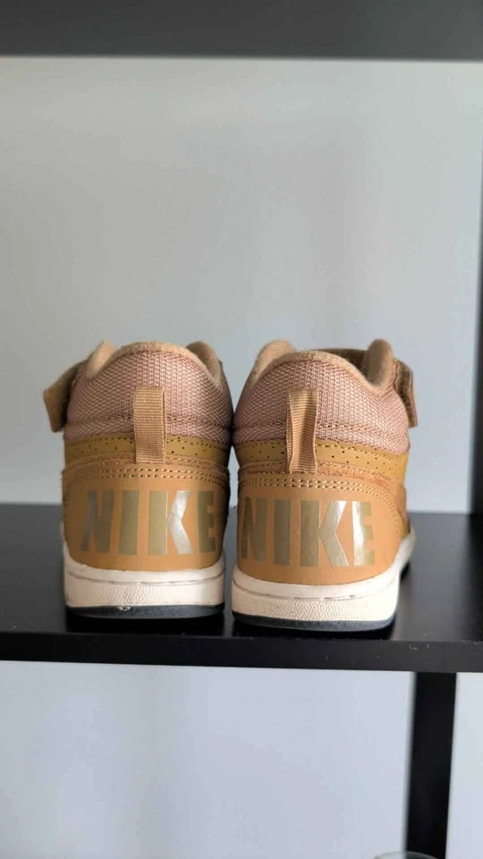 Nike Shoes kids or junior size 1 Year old - photo 4