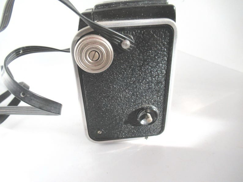 Vintage 1950s Kodak Duaflex 2 Camera (untested) - photo 2