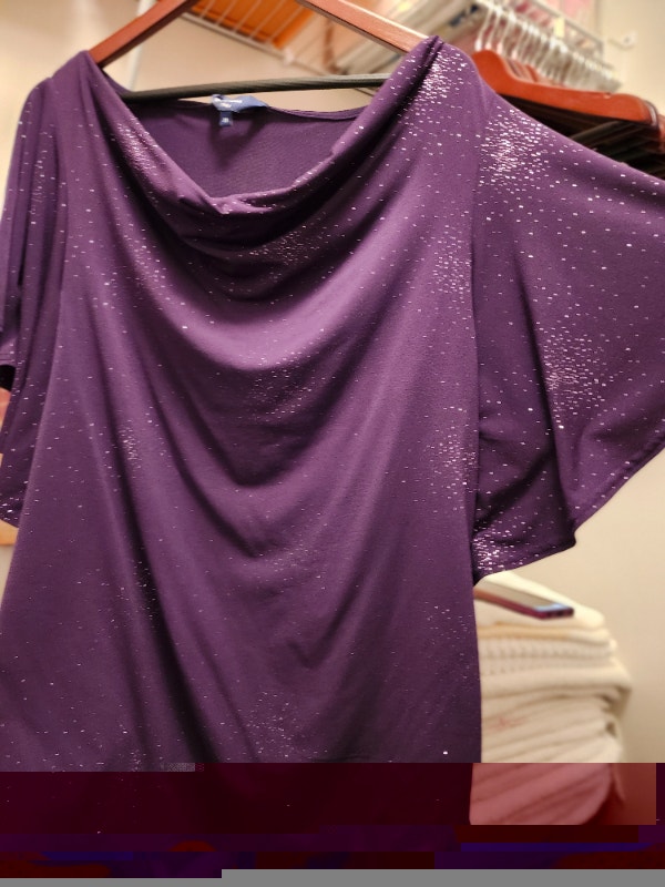 Beautiful shimmering tops. Size 2X. $25 ea - photo 2