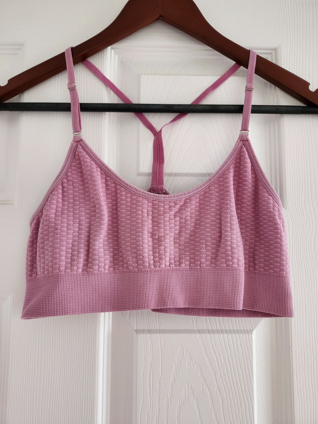 7 bras for $10!! - photo 4