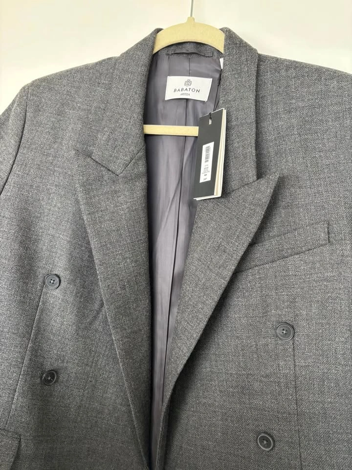 Aritzia Sinclair Blazer Size M Brand New - photo 4