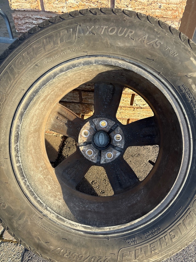 17" Ford Escape Wheels & Michelin Defender Tires – 225/65R17 - photo 3