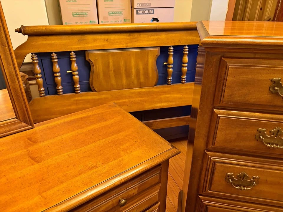 Beautiful Queen / Full Bedroom Set - Solid Wood