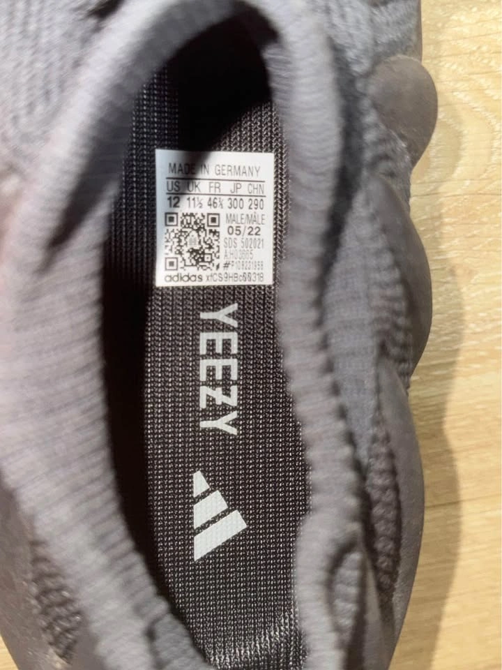 Yeezy 450 ‘Dark Slate’ - Men US 12 - photo 2