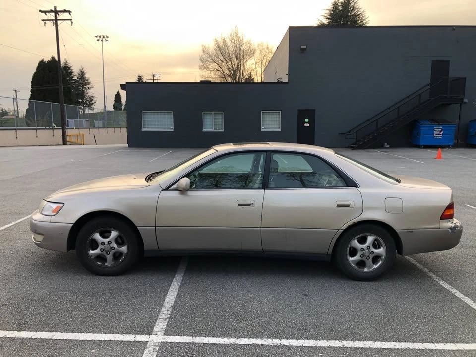 1998 Lexus ES300 - photo 2