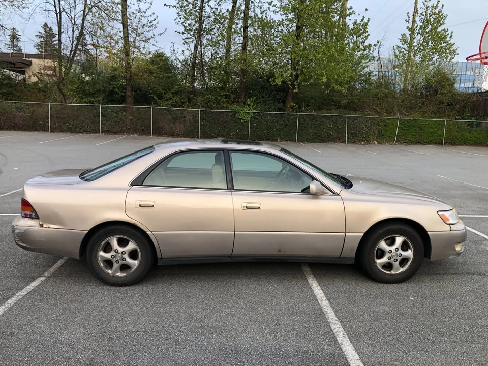 1998 Lexus ES300 - photo 3
