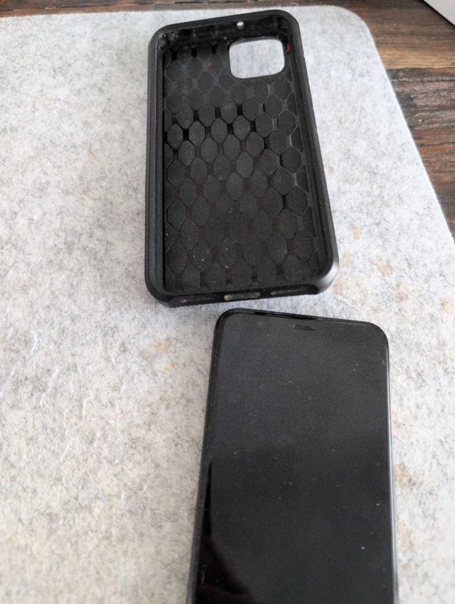 Google Pixel 4a - photo 3