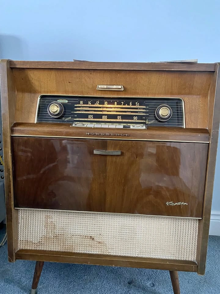 Vintage Nordmende Caruso Stereo Console – Mid Century Record Pla