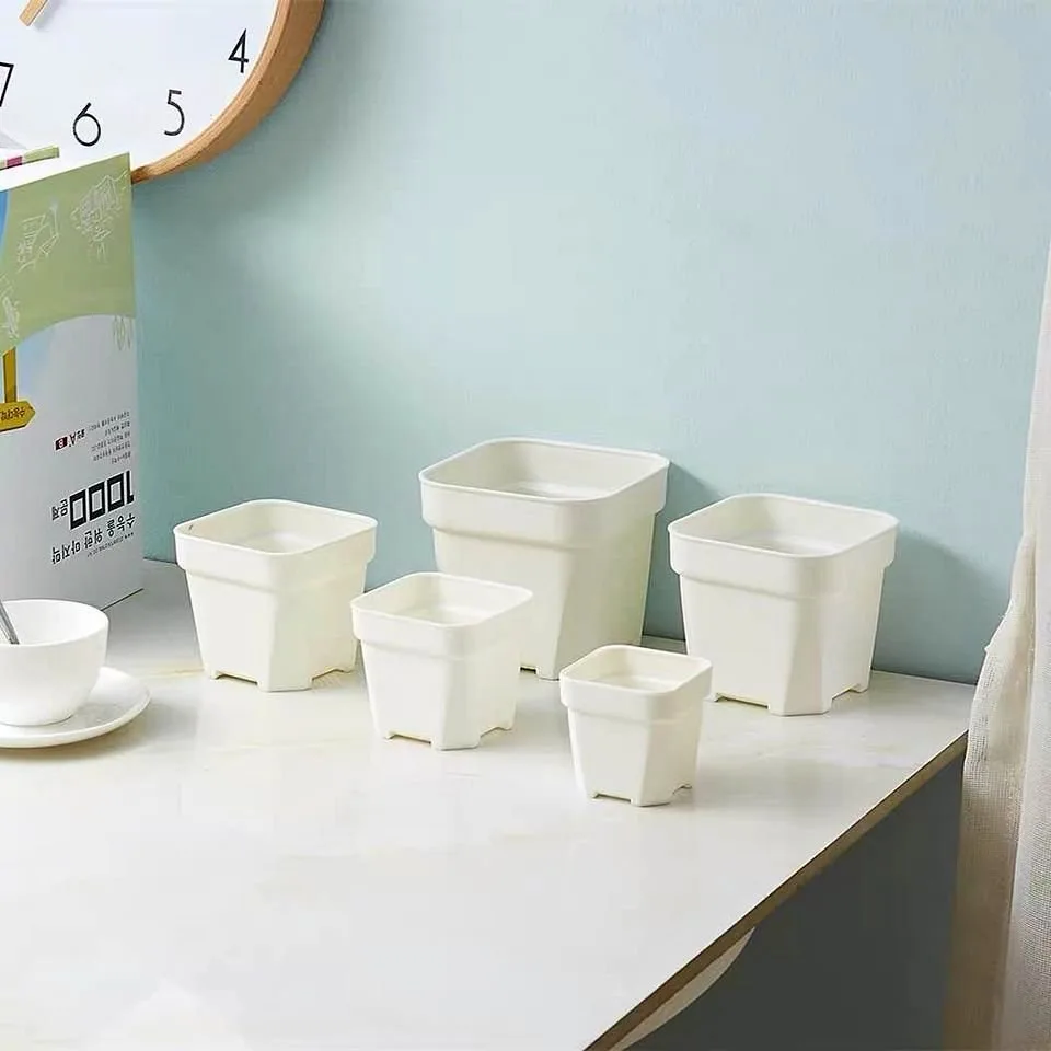 Square Extra thick Nursery Pot White or black thumbnail
