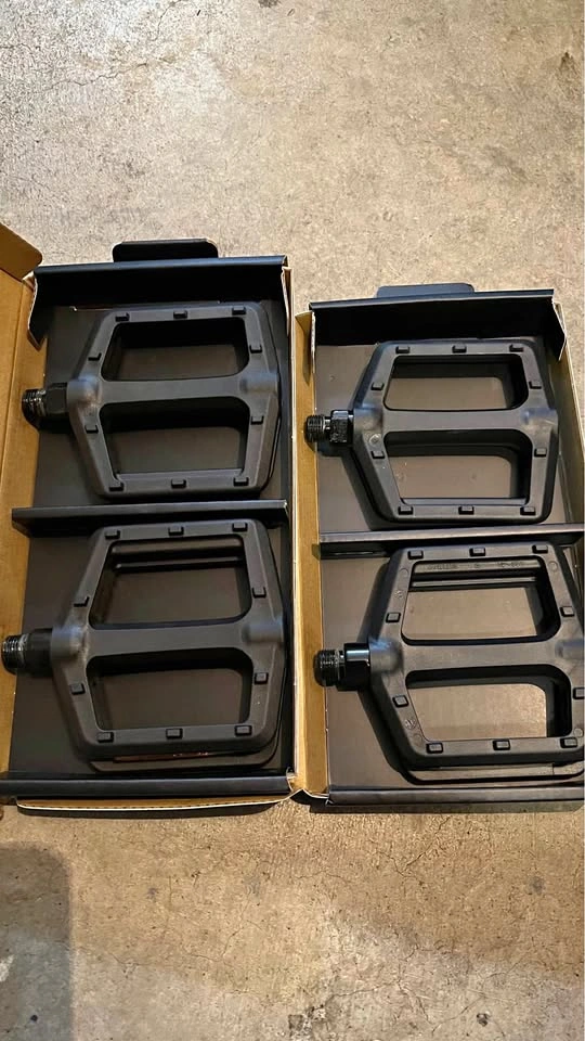 New Black Bike Pedals (2 pairs)