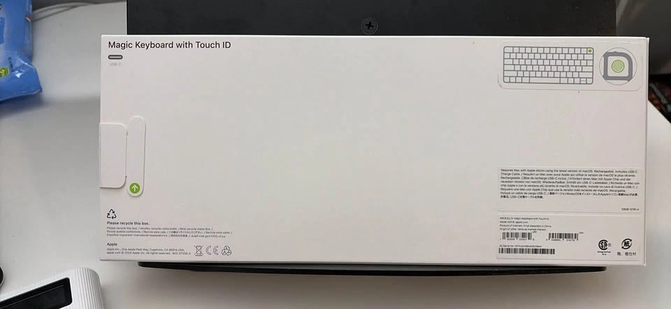 Apple Magic Keyboard with Touch ID (BNIB!) - photo 2