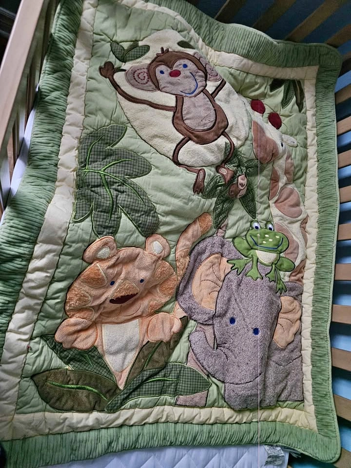 7 piece crib bedding set