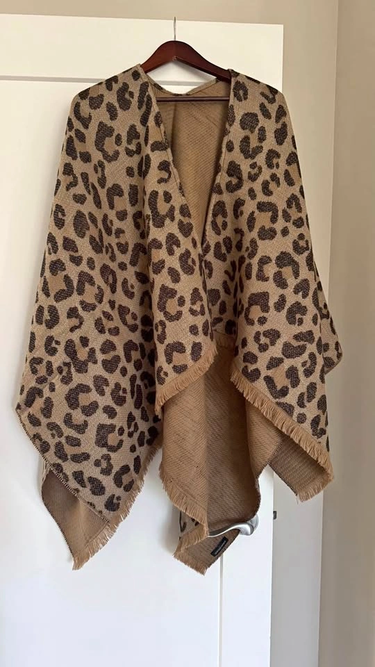 Banana Republic Shawl
