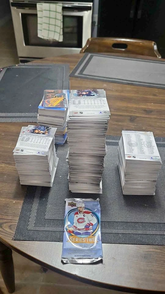 2025-26 NHL Upper Deck Series 2 Base Sets