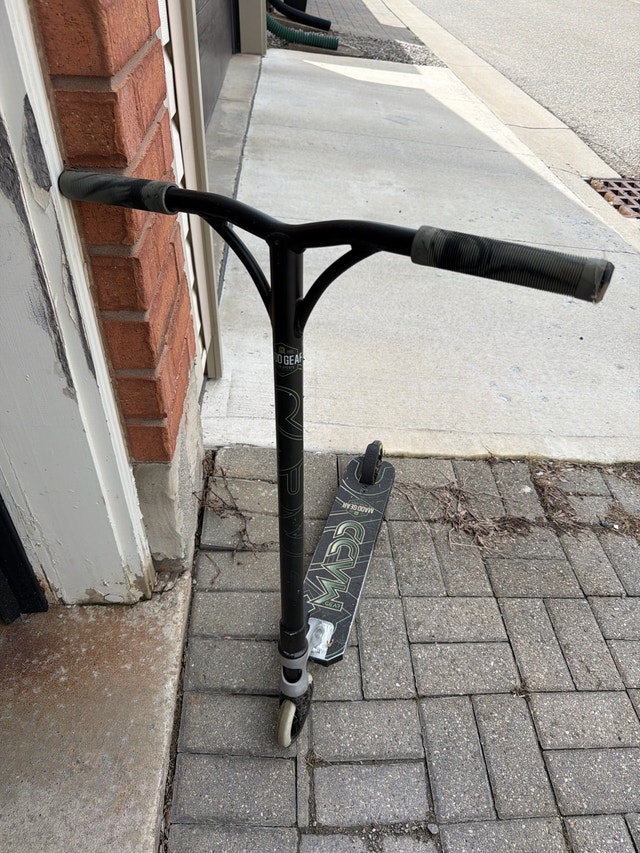 Madd Gear Scooter