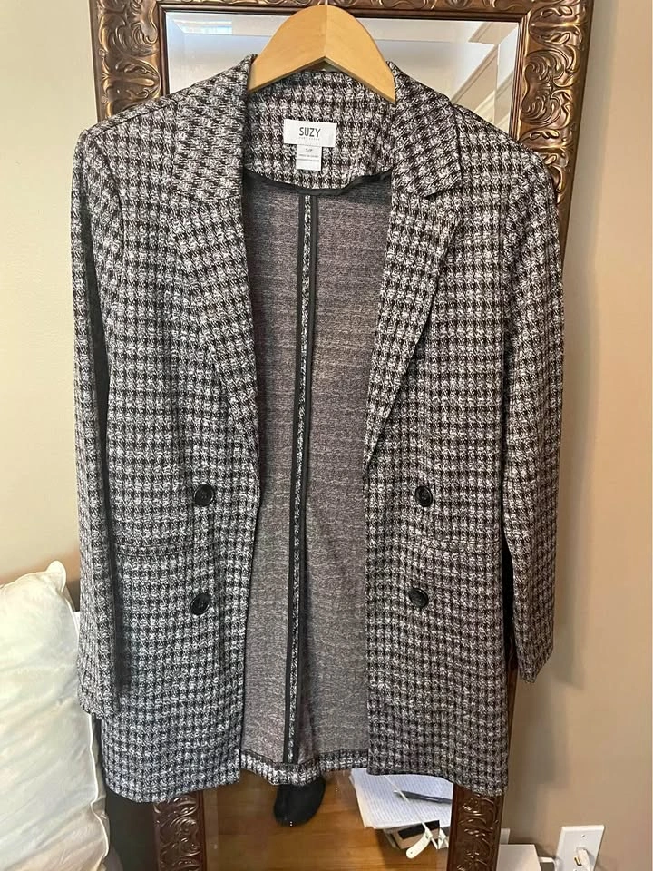 Cute stretch blazer size small