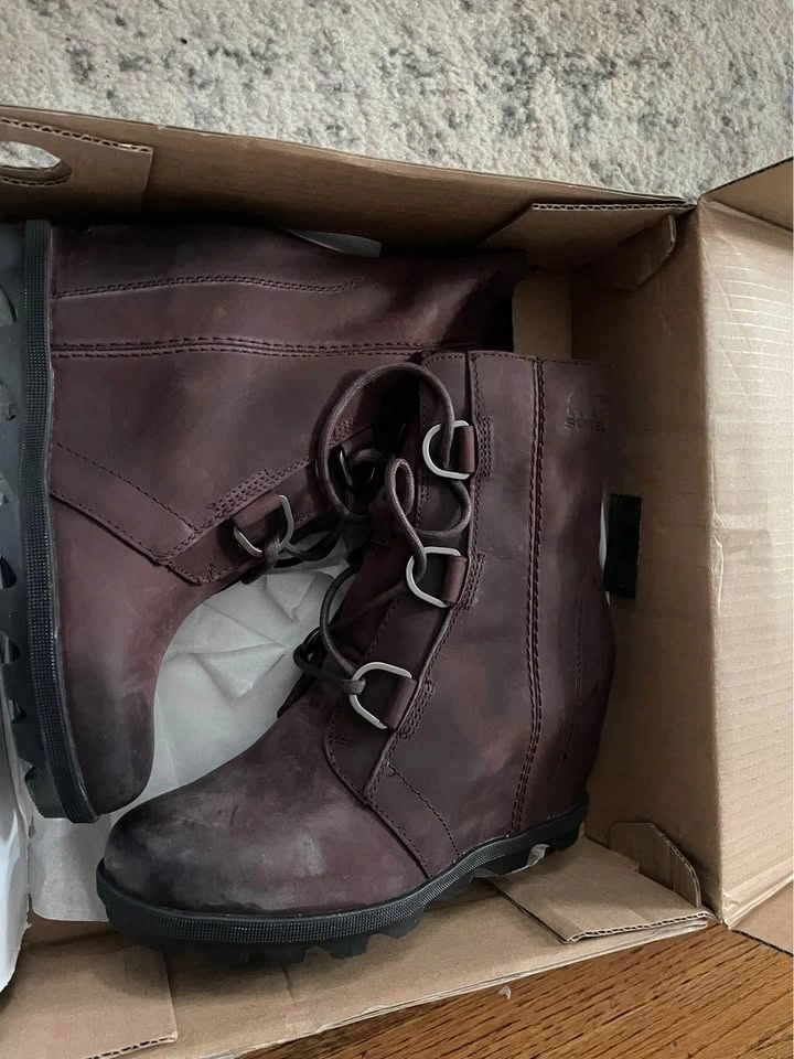 BNIB Sorel Waterproof wedge boots womens - photo 3