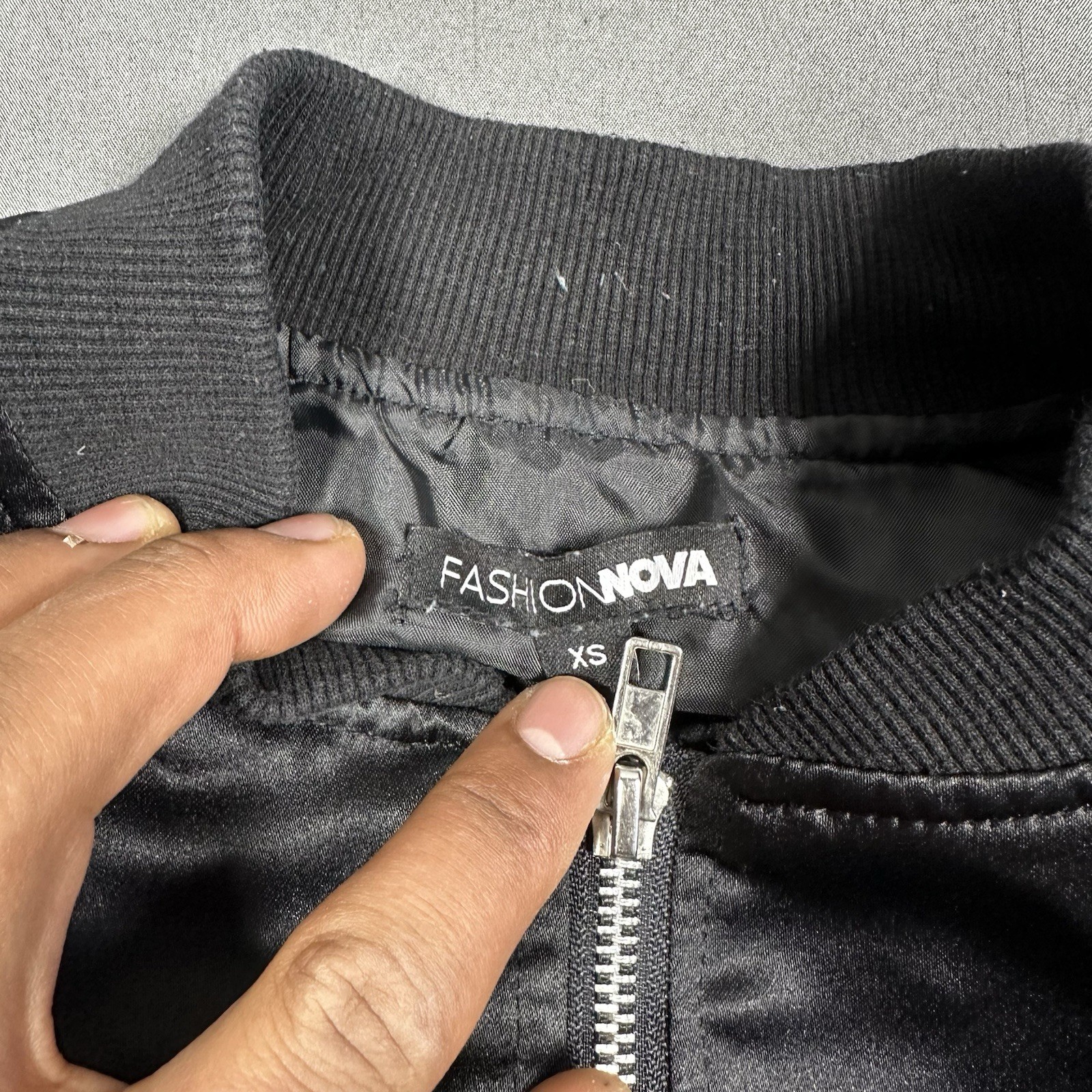 Fashion Nova Black Satin Cropped Ruched Sleeve Bomber Jacket XS - photo 4
