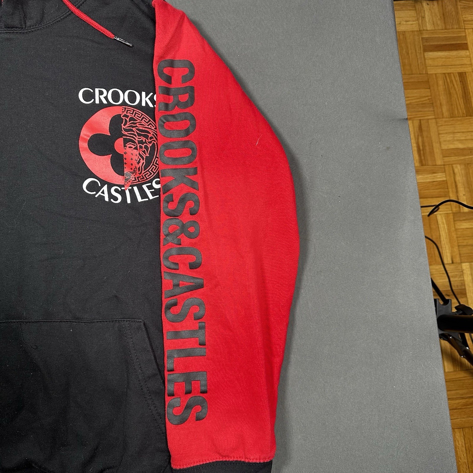 Crooks & Castles black and red pullover hoodie [Size S] - photo 3