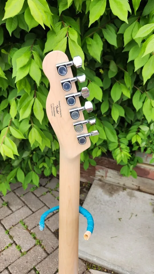 $270 Squier Telecaster - California Blue image indicator(6)