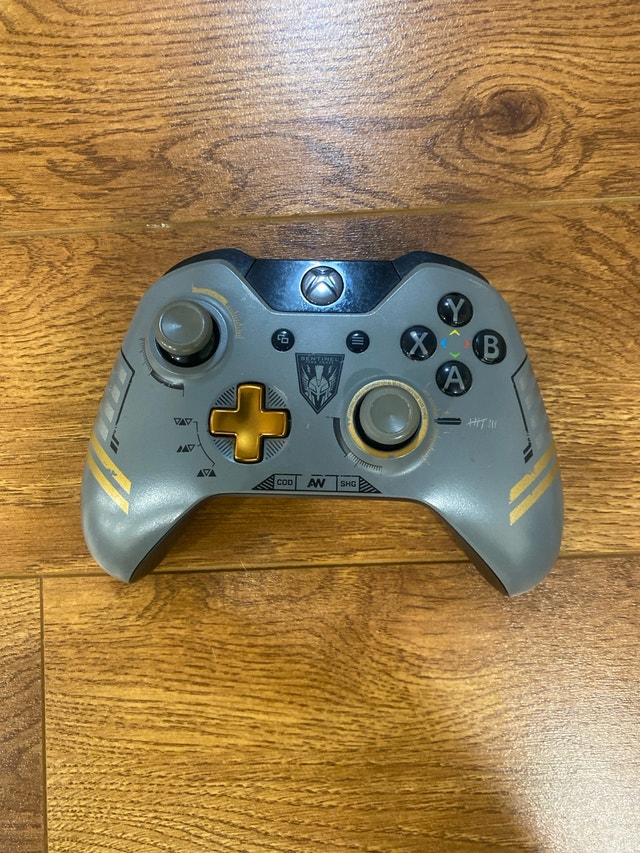 Xbox One COD Controller