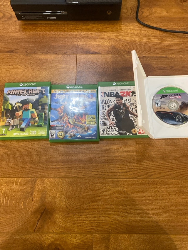 Xbox One with 4 Games and Kinect - photo 4