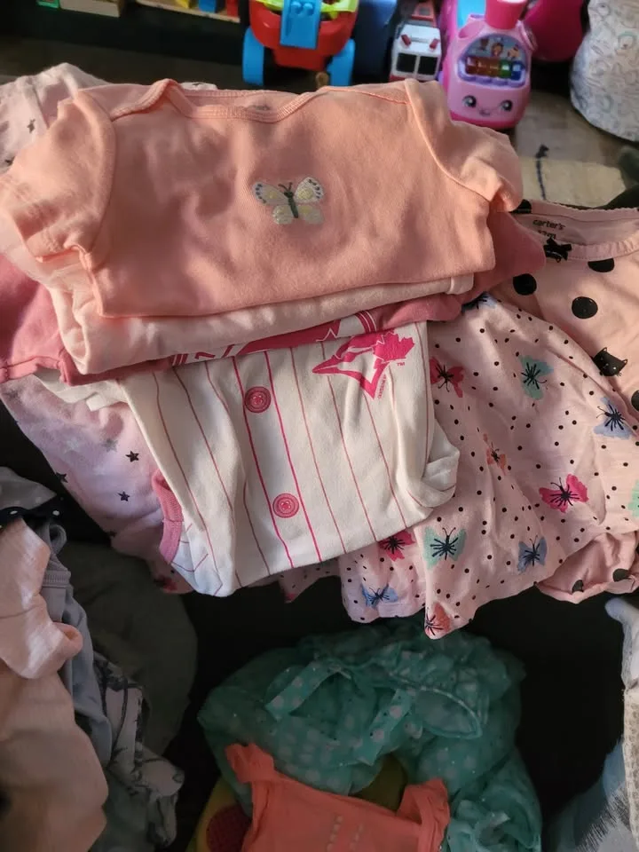 Mixed Bag of Girls Clothes (12-18 month) image indicator(5)