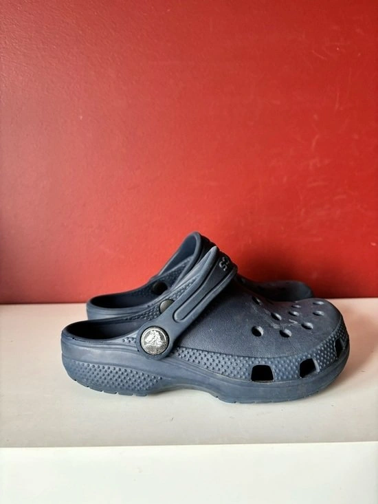 Children's Blue CROCS Size 11 - photo 4