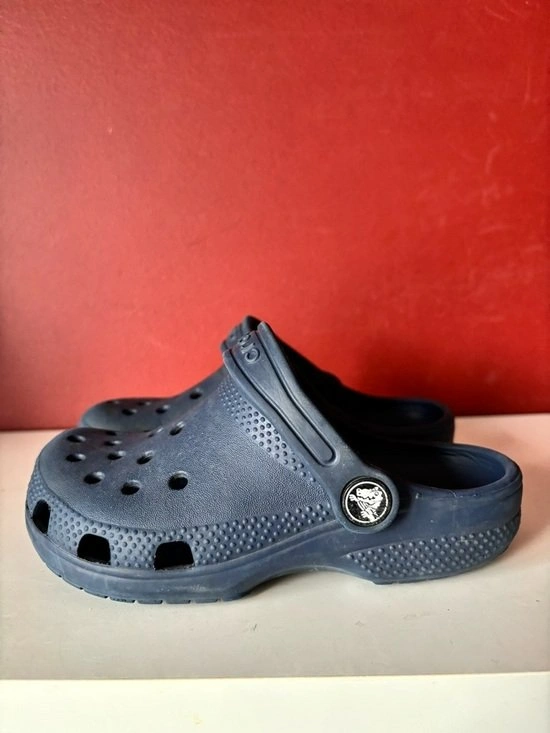 Children's Blue CROCS Size 11 - photo 5