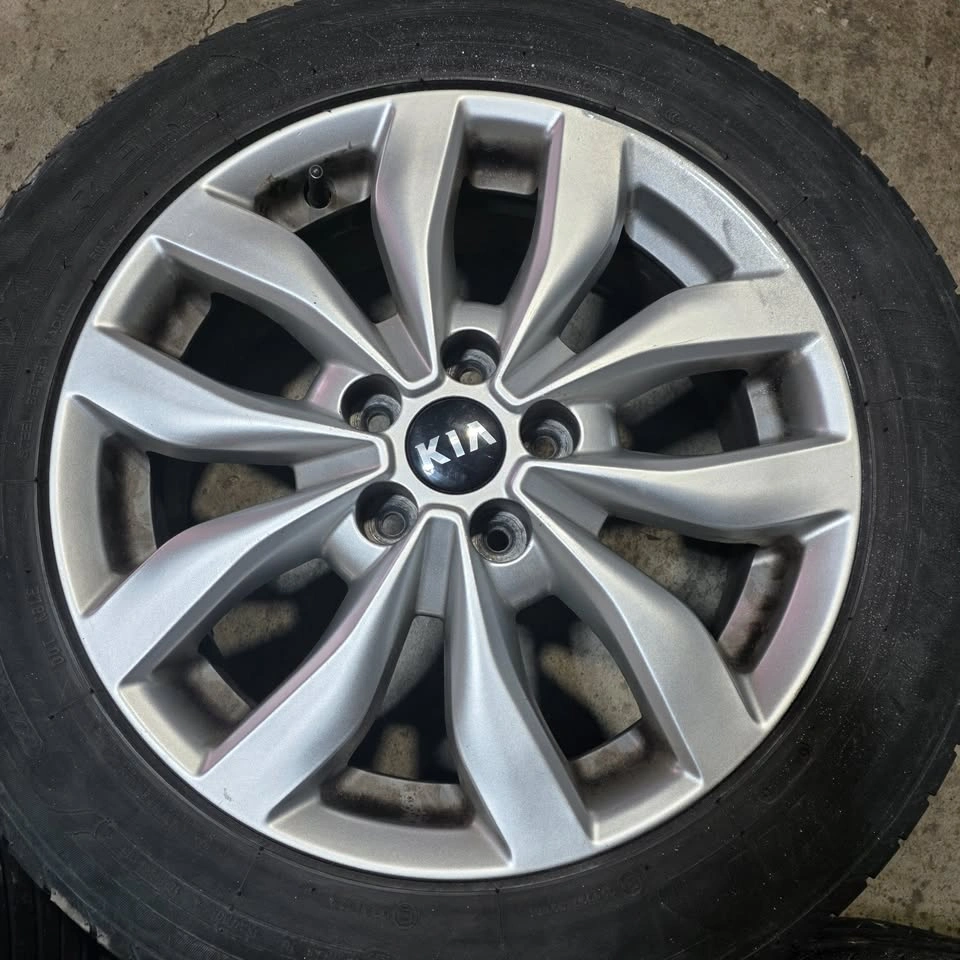 215/55/17 All Season Tires w/ Kia OEM Alloy Rims 5x114.3 - photo 5