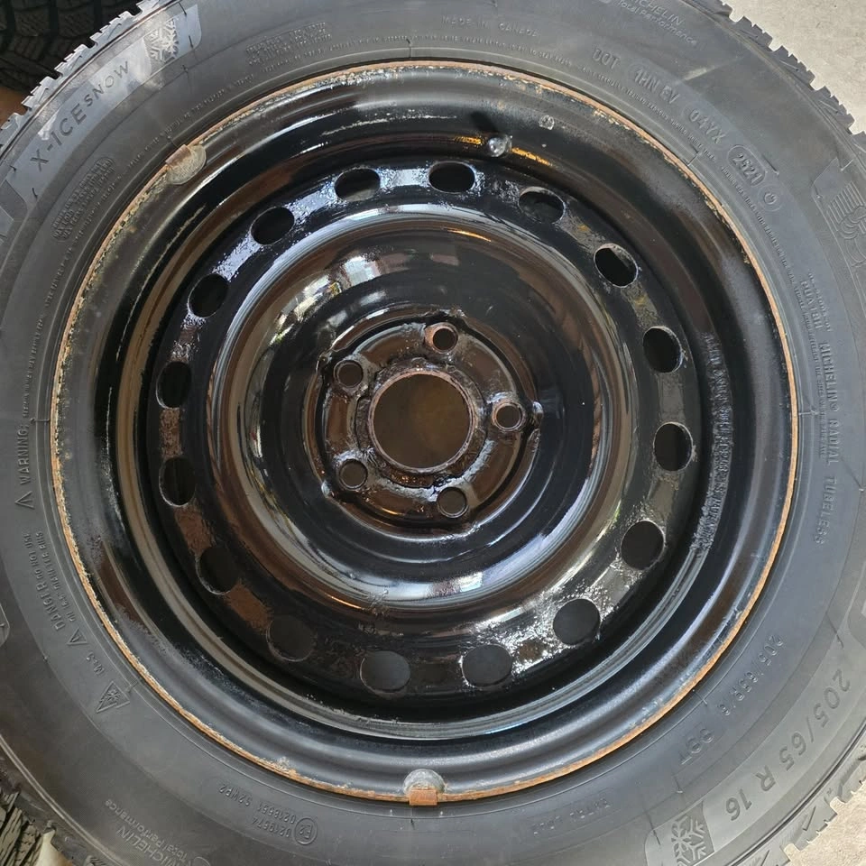 205/65/16 Michelin Winter Tires w/ Steel Rims - photo 2